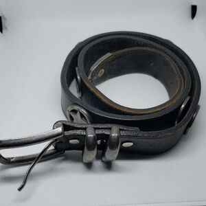 Black leather and stars mens belt